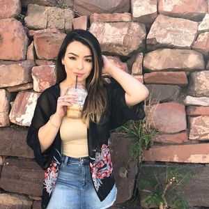 Meet your Posher, Julianna